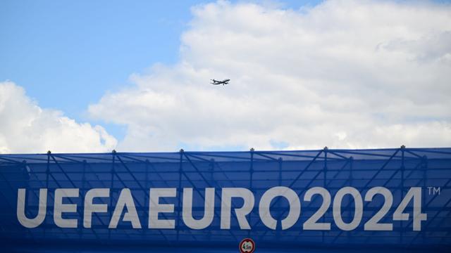 Vor Serbien gegen Englang: Deutlich mehr Polizei als beim Revierderby