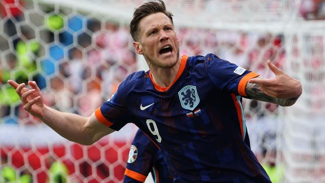 Europameisterschaft: Weghorst trifft: Niederlande schlägt Polen zum Auftakt 2:1