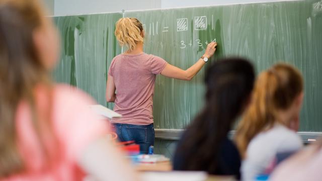 Bildung: Kampf gegen Lehrermangel: Hessen startet Nachwuchskampagne