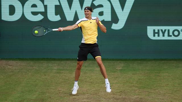 Tennis: Parallel zur DFB-Elf: Zverev in Halle im Viertelfinale