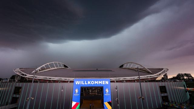 Wetter: Fanfest in Leipzig läuft nach späterer Öffnung normal