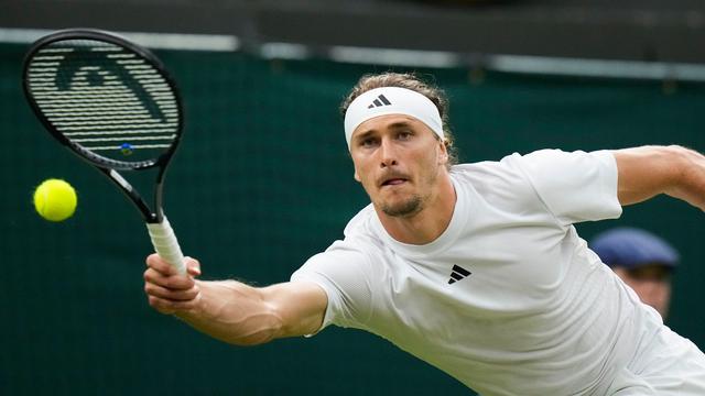 Tennis: Ungefährdeter Sieg: Zverev spielt um Wimbledon-Achtelfinale