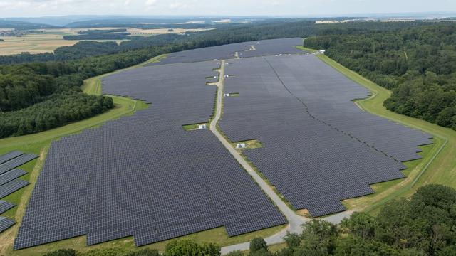 Erneuerbare Energien: Größter Solarpark-Komplex in Baden-Württemberg eröffnet