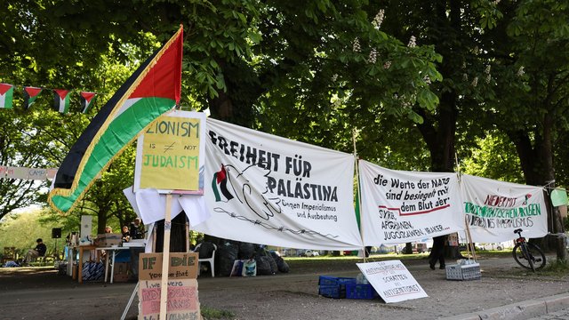 Theodor-Heuss-Platz: Tempelverband empört über propalästinensische Mahnwache