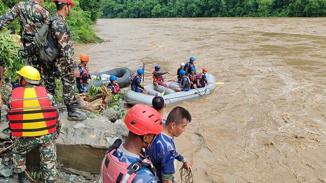 Monsunzeit: Nepal: Hang rutscht ab - mindestens 60 Menschen vermisst