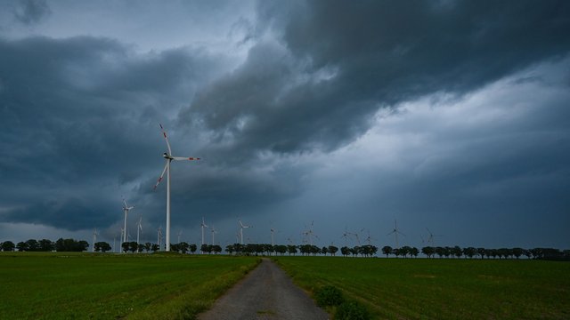 Wetter: Warnung vor Unwettern dauert über das Wochenende an