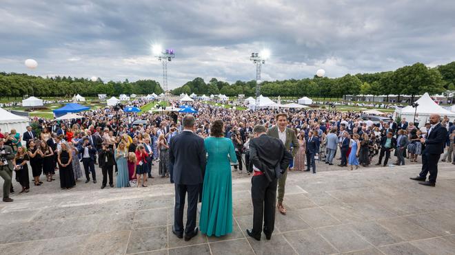 Summer Festival: State Parliament President Ilse Aigner invites you to the State Parliament's summer reception at Schleißheim Castle.