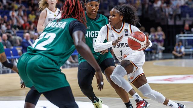 Testspiel vor Olympia: Basketballerinnen siegen ohne Sabally-Schwestern in Berlin