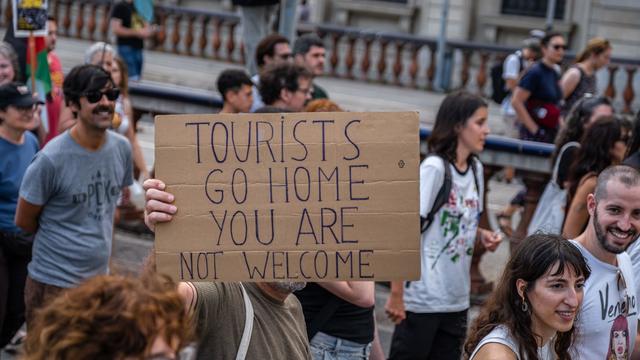 Proteste im Urlaubsparadies: Demo auf Mallorca: «Weniger Tourismus, mehr Leben»