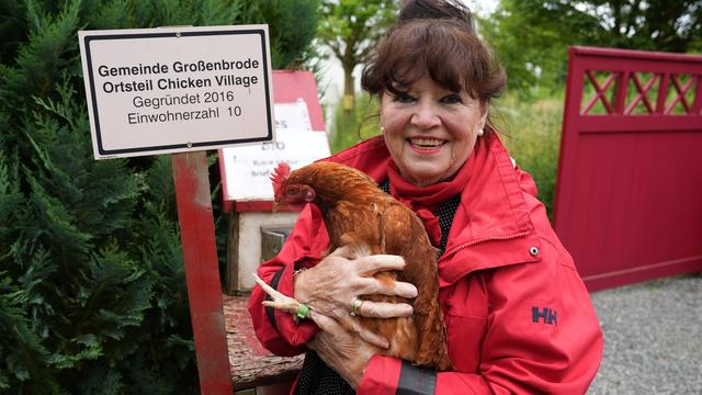 Tiere: «Rettet das Huhn»: Frau betreibt Gnadenhof für Geflügel