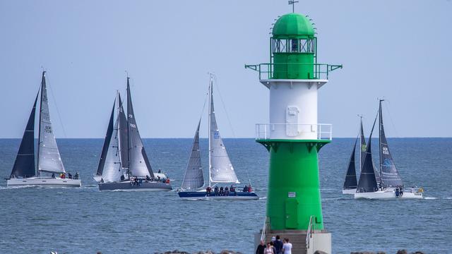 Olympia-Bewerbung: Schwesig: Olympia in Deutschland mit Segeln in Warnemünde