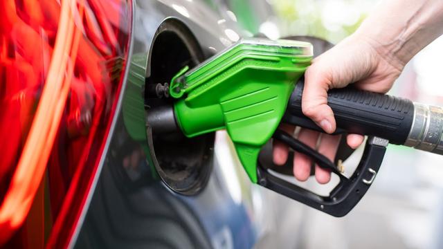Spritpreise: Tanken billiger - Diesel auf Jahrestief
