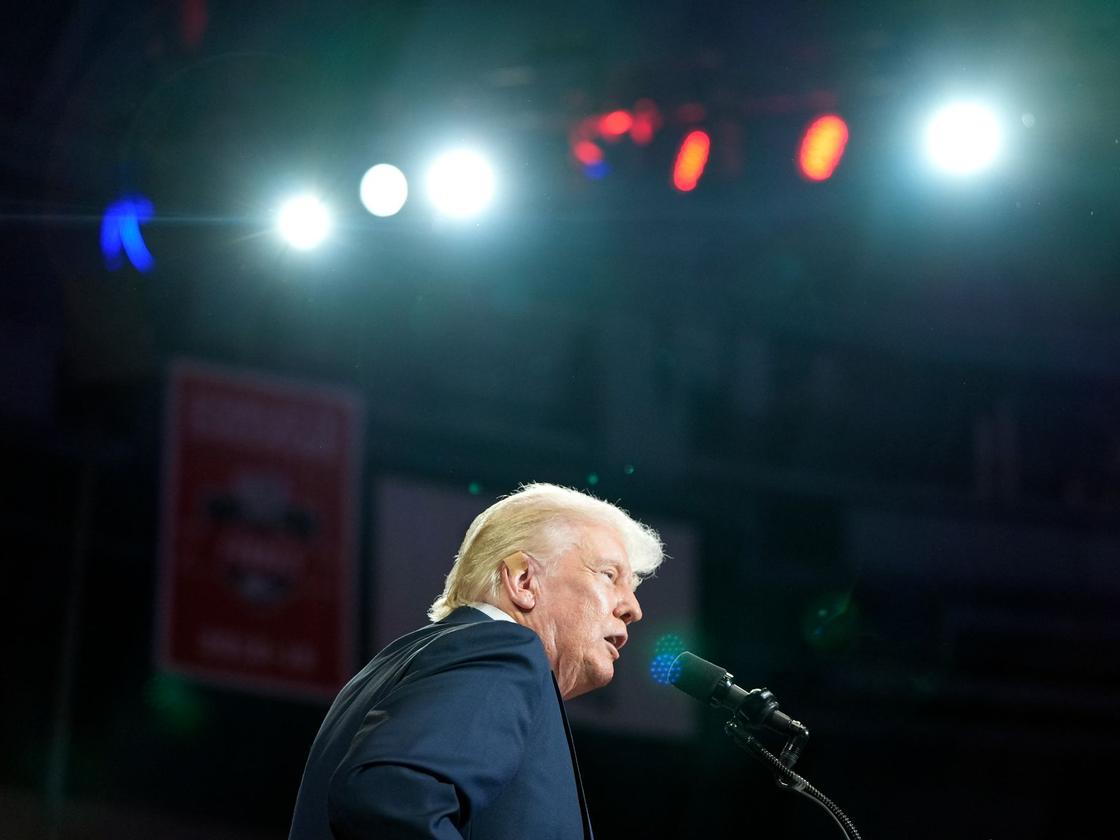 Kryptowährungen: Trump umgarnt Bitcoin-Community | DIE ZEIT