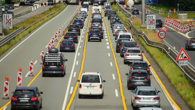 Reiseverkehr: ADAC erwartet besonders verkehrsreiches Wochenende im Norden