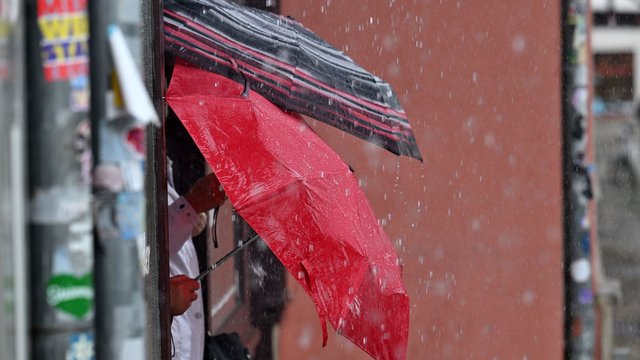 Wetter: Regen in Thüringen - regional Unwettergefahr