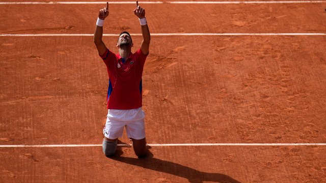 Tennis-Wettbewerb bei Olympia: Tennis-Star Djokovic kürt sich erstmals zum Olympiasieger