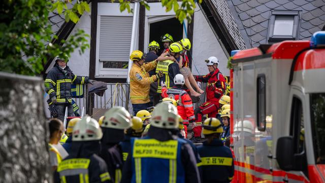 Unglück in Rheinland-Pfalz: Hotel-Teileinsturz: Ein Toter - acht Menschen eingeklemmt