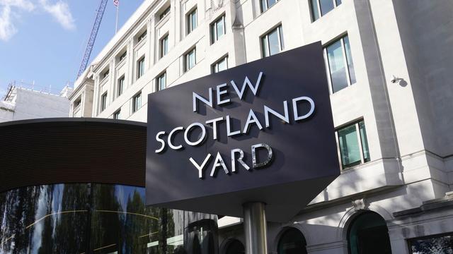 Großbritannien: Bericht stellt Scotland Yard miserables Zeugnis aus