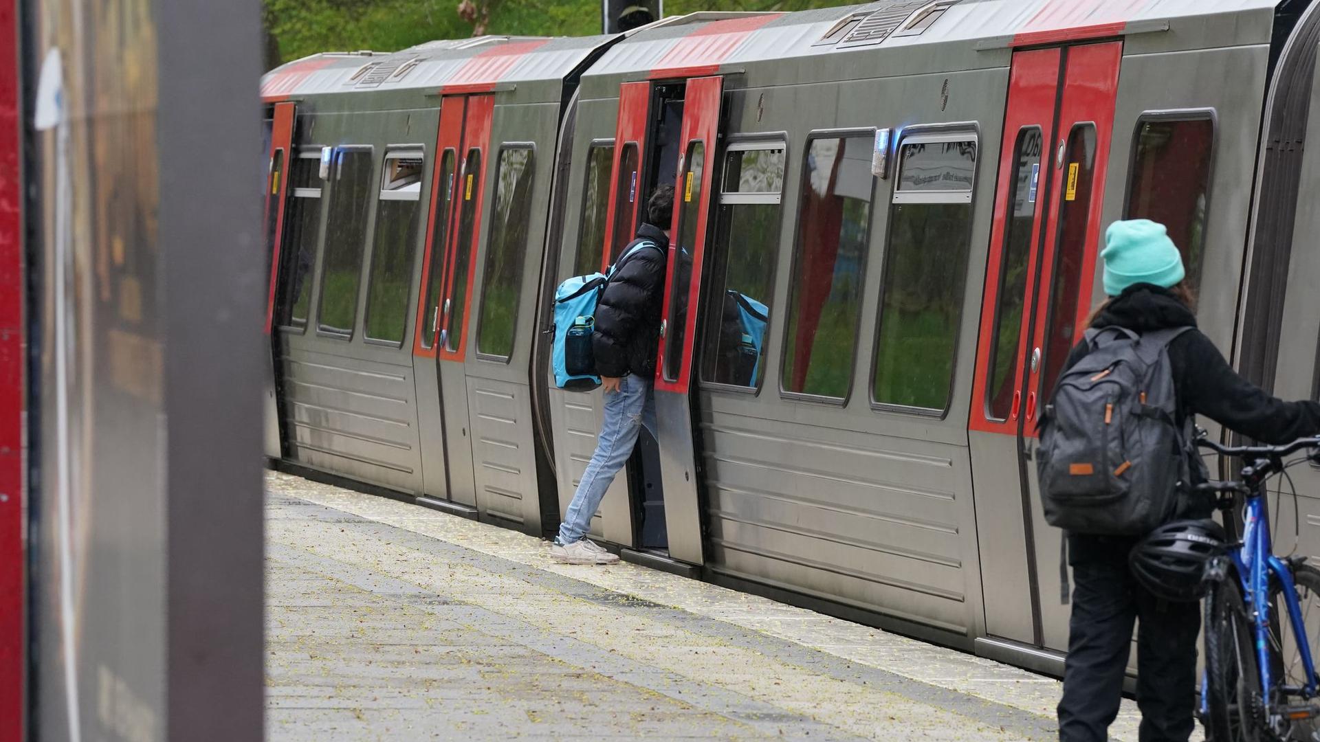 ÖPNV: Fahrgastzahlen in Hamburg steigen - Rekord bei Bussen