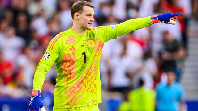 Fußball-Nationalmannschaft: Bericht: Torhüter Neuer setzt DFB-Karriere fort