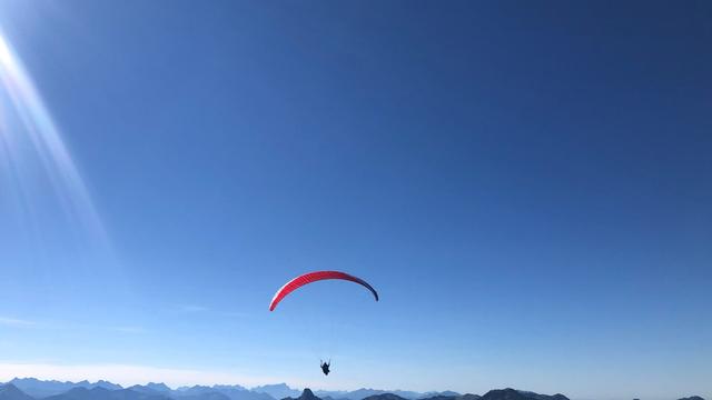 Freizeitunfall: Zwei Tote bei Gleitschirmunfall in der Schweiz