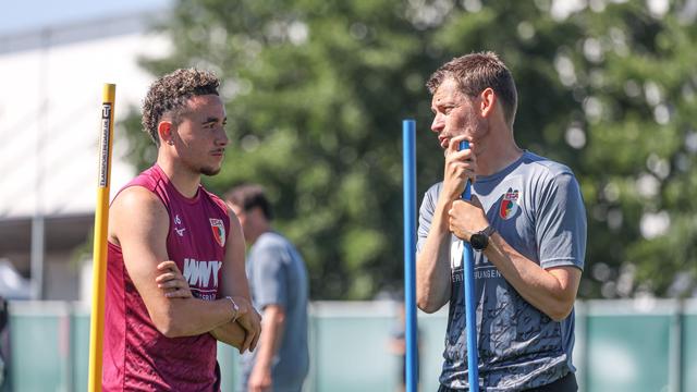 Interimscoach in Dänemark: FCA-Co-Trainer Knudsen übernimmt dänisches Nationalteam