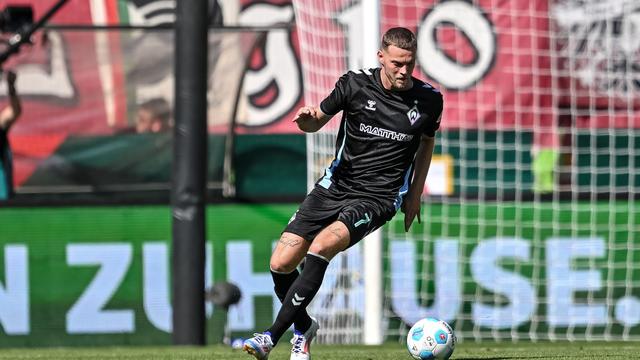 Fußball-Bundesliga: Bericht: Angreifer Ducksch bleibt in Bremen