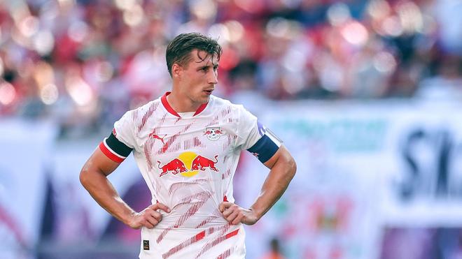 Fußball-Bundesliga: Leipzig-Kapitän Orban legt Einspruch gegen Rot-Sperre  ein | ZEIT ONLINE