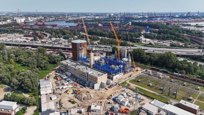 Wärmewende: Durch Verzörgerungen beim Bau des neuen Energieparks Hafen muss das Kohleheizkraftwerk Wedel länger am Netz bleiben.