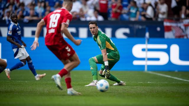 2. Fußball-Bundesliga: Köln setzt sich im Westduell gegen Schalke durch