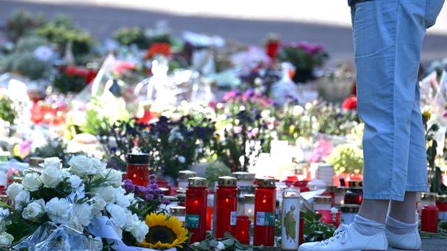 Gedenken nach Anschlag: Scholz und Steinmeier bei Trauerfeier in Solingen