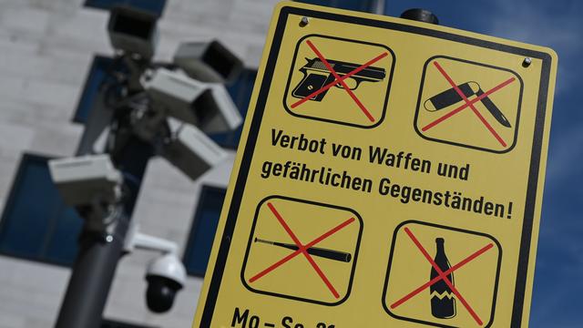 Messerangriffe: Saarland schafft rechtliche Grundlage für Waffenverbotszonen