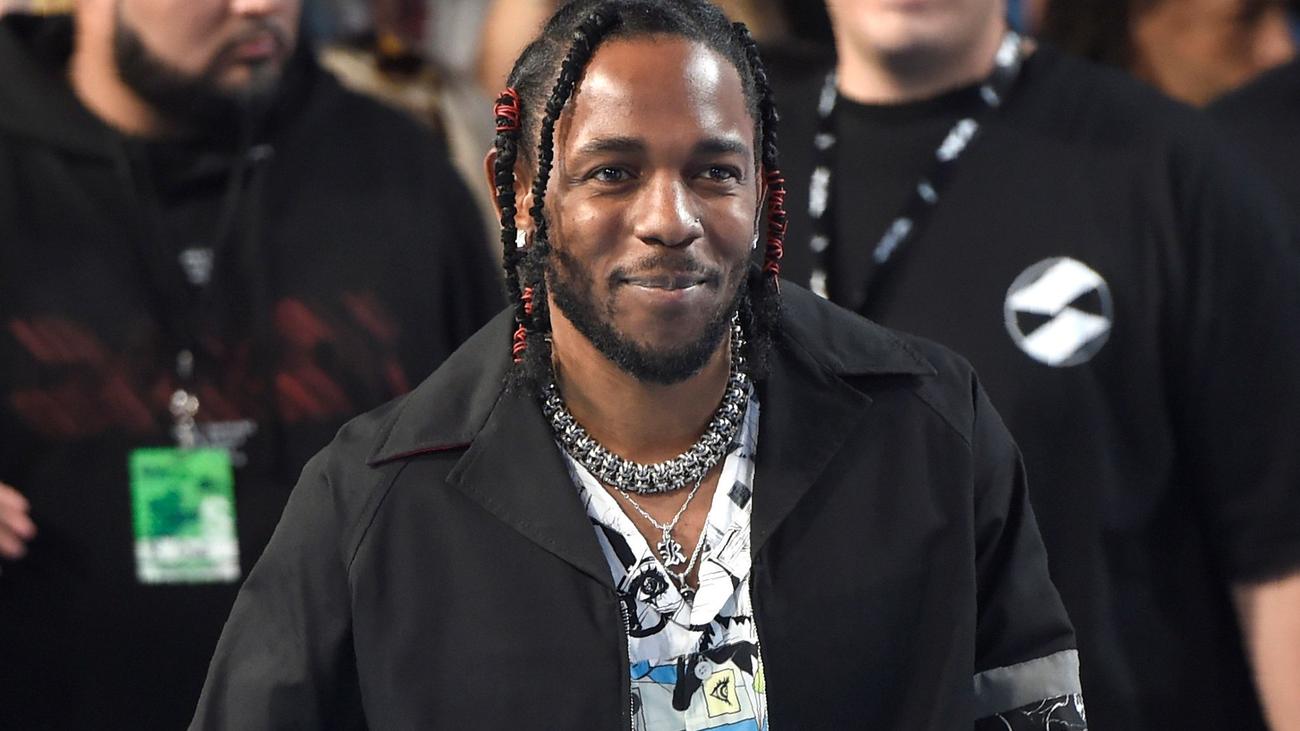 American Football: Rapper Kendrick Lamar performs at Superbowl halftime show