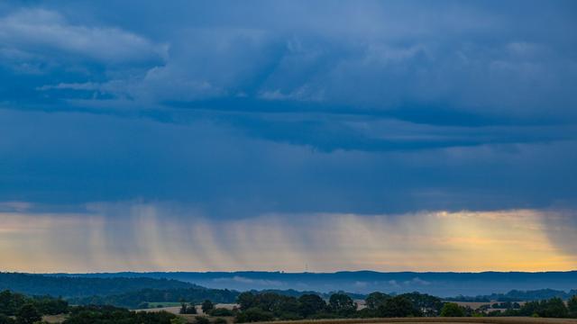 Wetter: Temperatursturz in Berlin und Brandenburg - Starkregen