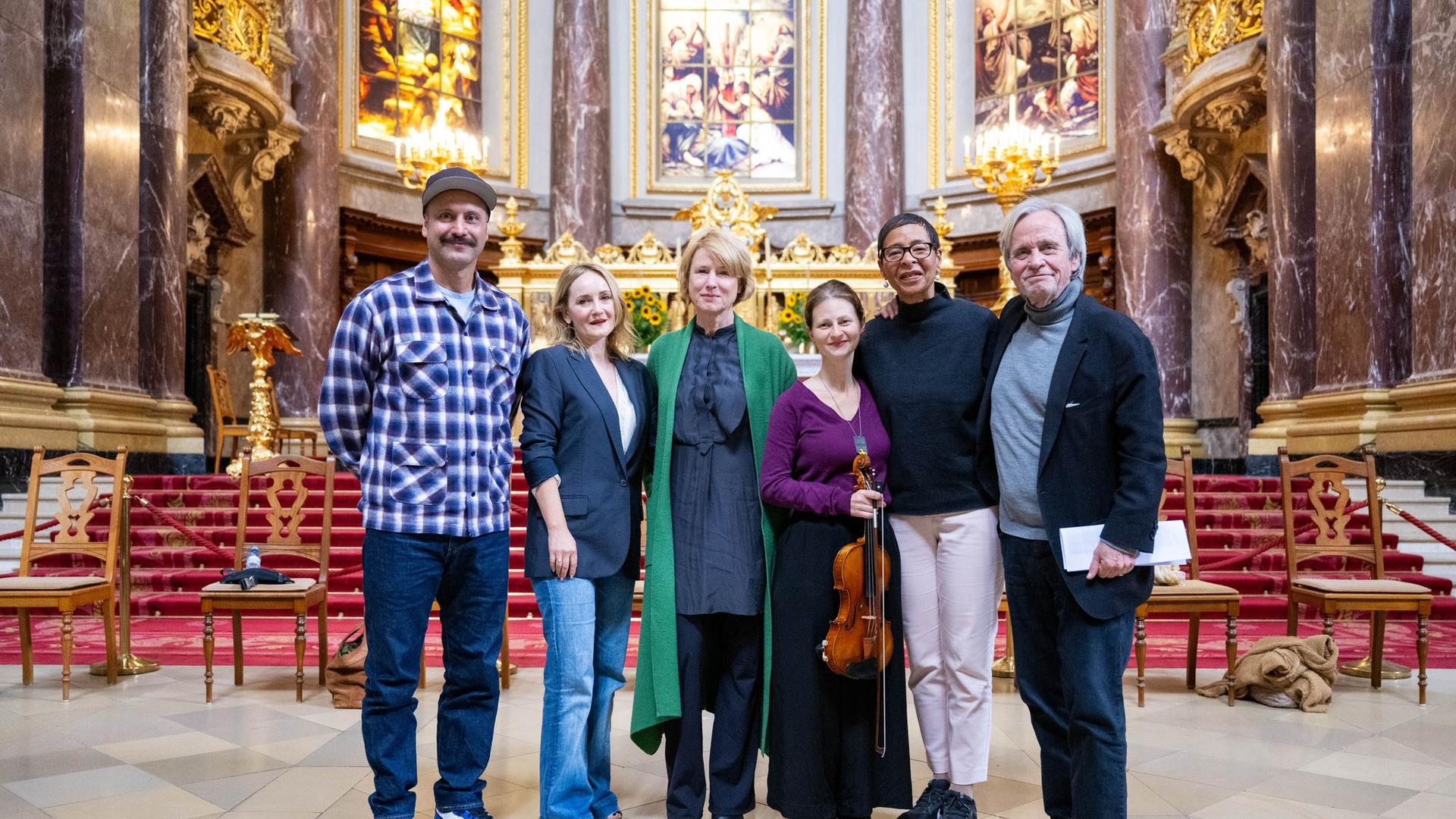 Neue Veranstaltungsreihe: Ben Becker, Breakdance und Corinna Harfouch im Berliner Dom