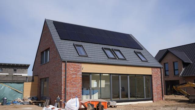 Wärmepumpen und Photovoltaik: Studie: Norden bei der Energiewende leicht unter dem Schnitt