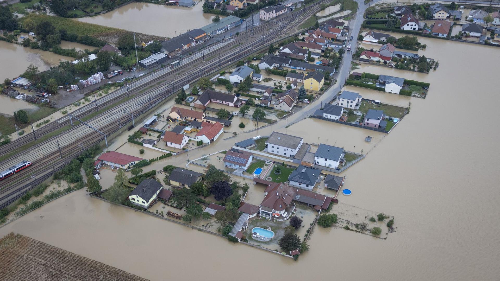 Unwetter: Schnellanalyse: Starkregen größtenteils durch Klimawandel