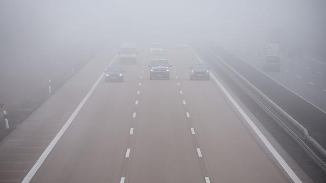 Wetter: Autofahrer verwechselt Nebel mit Rauch und ruft Feuerwehr