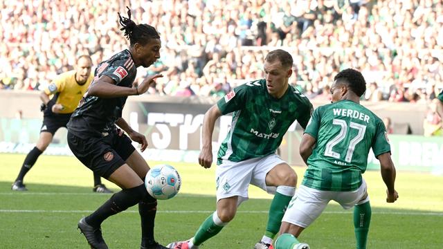 Fußball-Bundesliga: Nächste Tor-Gala: Bayern ungeschlagen aufs Oktoberfest