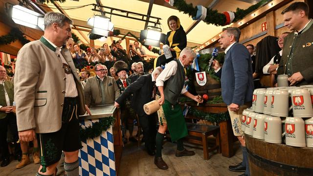 Oktoberfest: Söder erstmals in Lederhose auf der Wiesn