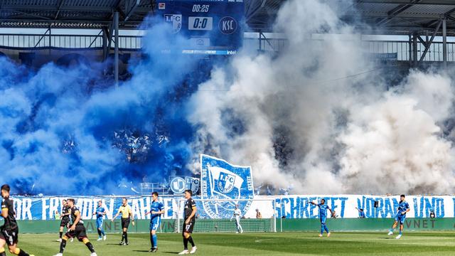 2. Fußball-Bundesliga: Fragwürdiges FCM-Banner beschäftigt den DFB