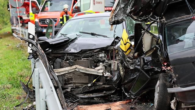 Landkreis Aschaffenburg: Frontalzusammenstoß mit Lkw - Autofahrer stirbt