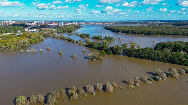 Hochwasser: Wasserstände an der Oder fallen in Brandenburg weiter