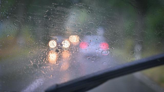 Wetter: Grauer Himmel und Regen in Hessen