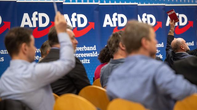 Politik: Berliner AfD hält Parteitag in Jüterbog ab