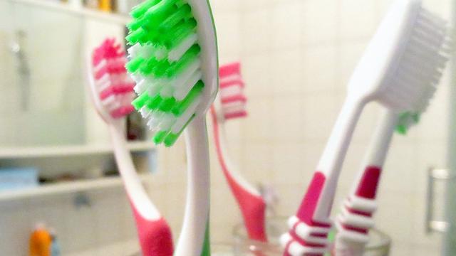 Household Hygiene: Study: Toothbrushes are a Virus Paradise