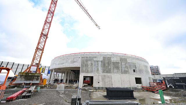 Stuttgart 21: Bahn und Politik feiern Richtfest am Flughafenbahnhof