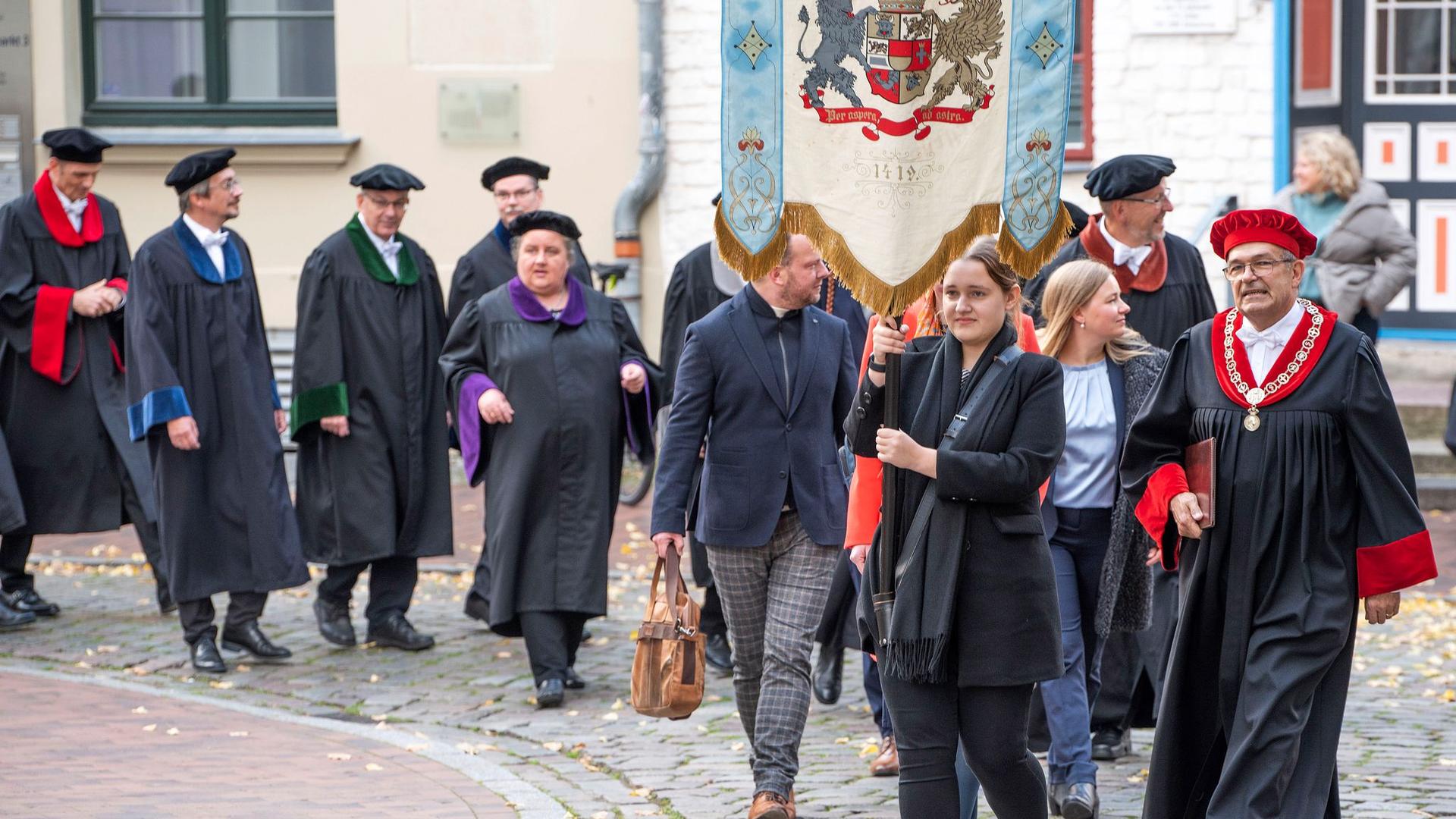 Hochschulen: Festumzug und Immatrikulation an der Universität Rostock