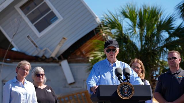 Unwetter: Biden macht sich Bild von Hurrikan-Schäden in Florida