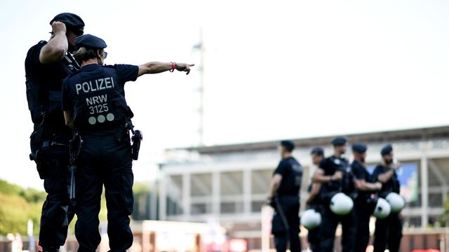 Sicherheit beim Fußball: Fan-Kritik vor Gipfel: «Wählerstimmen vor Sachkenntnis»